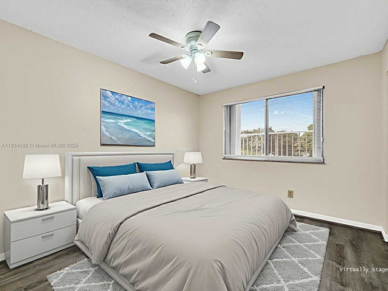 Small Image of 2957 OAK PARK CIR #1, Davie Number 26