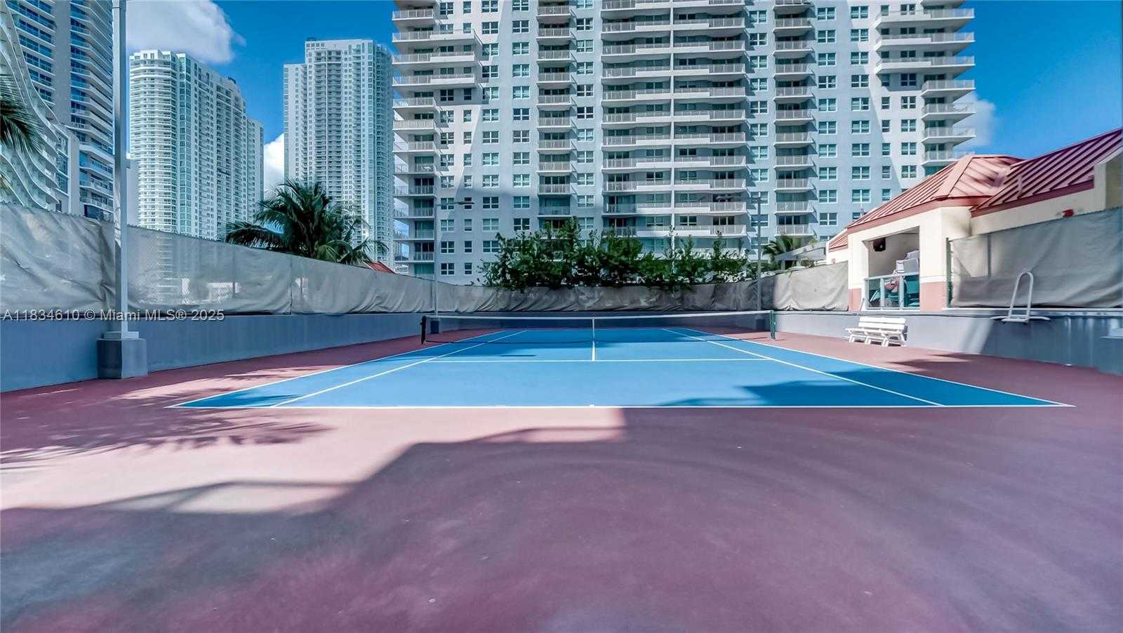 Small Image of 1155 BRICKELL BAY DR #PH 208, Miami Number 23