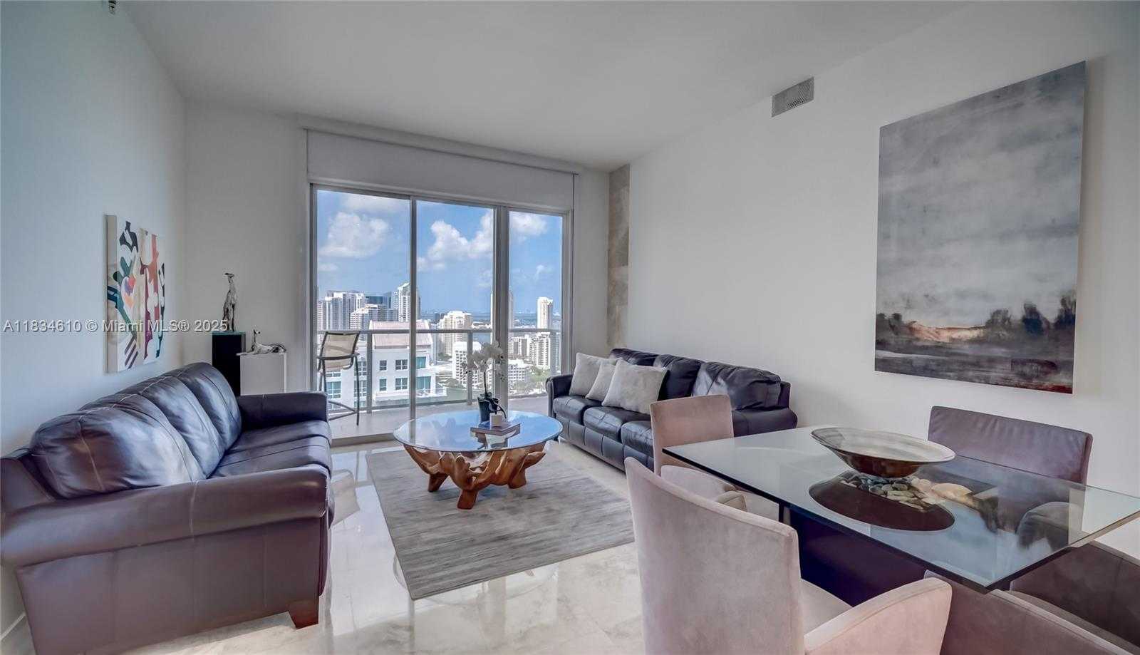 Small Image of 1155 BRICKELL BAY DR #PH 208, Miami Number 3