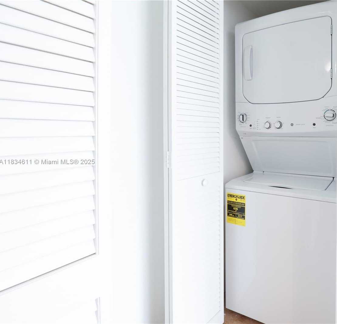 Small Image of 41 SOUTH EAST 5TH ST #2104, Miami Number 11