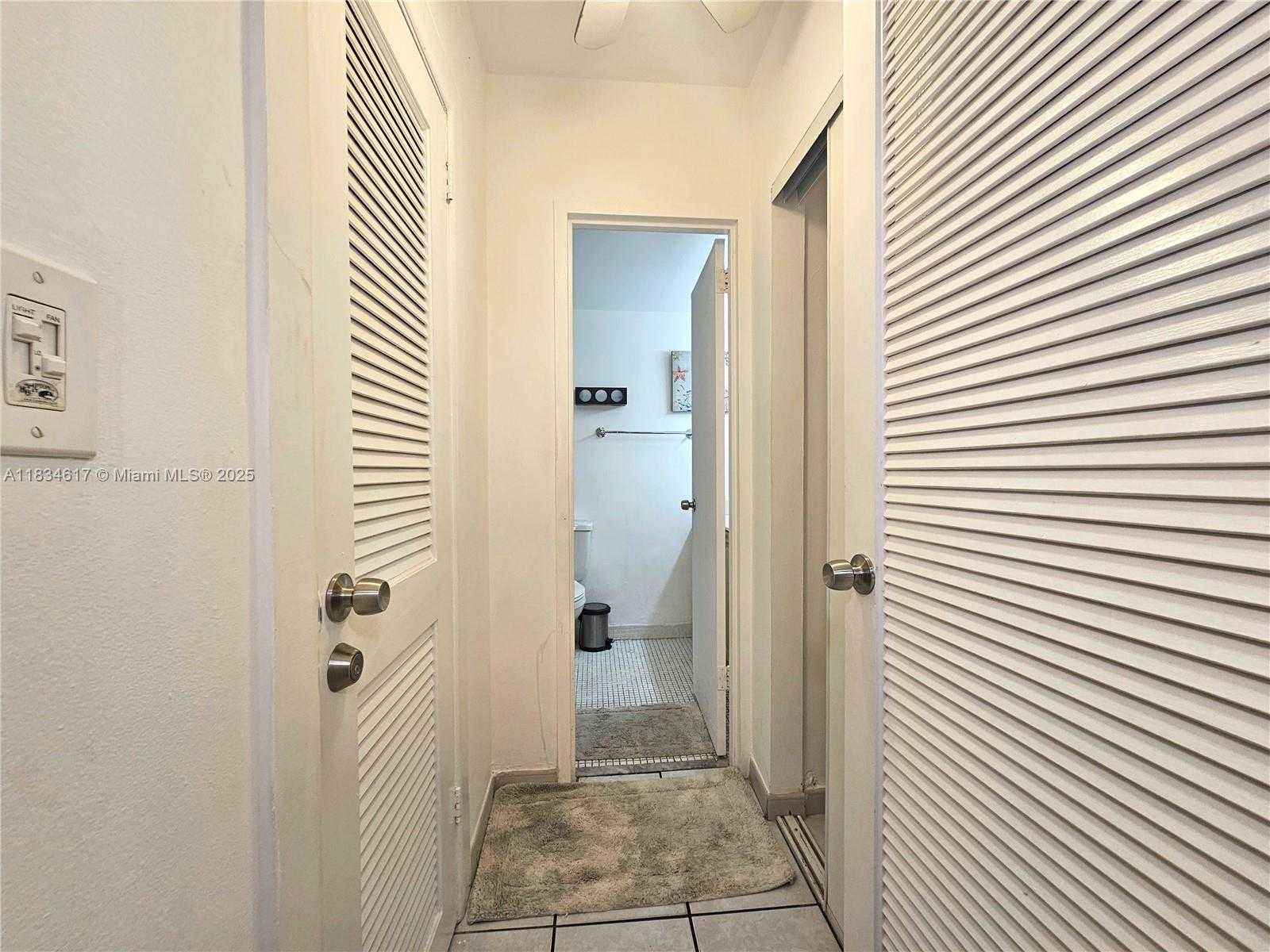Small Image of 2899 COLLINS AVE #534, Miami Beach Number 10