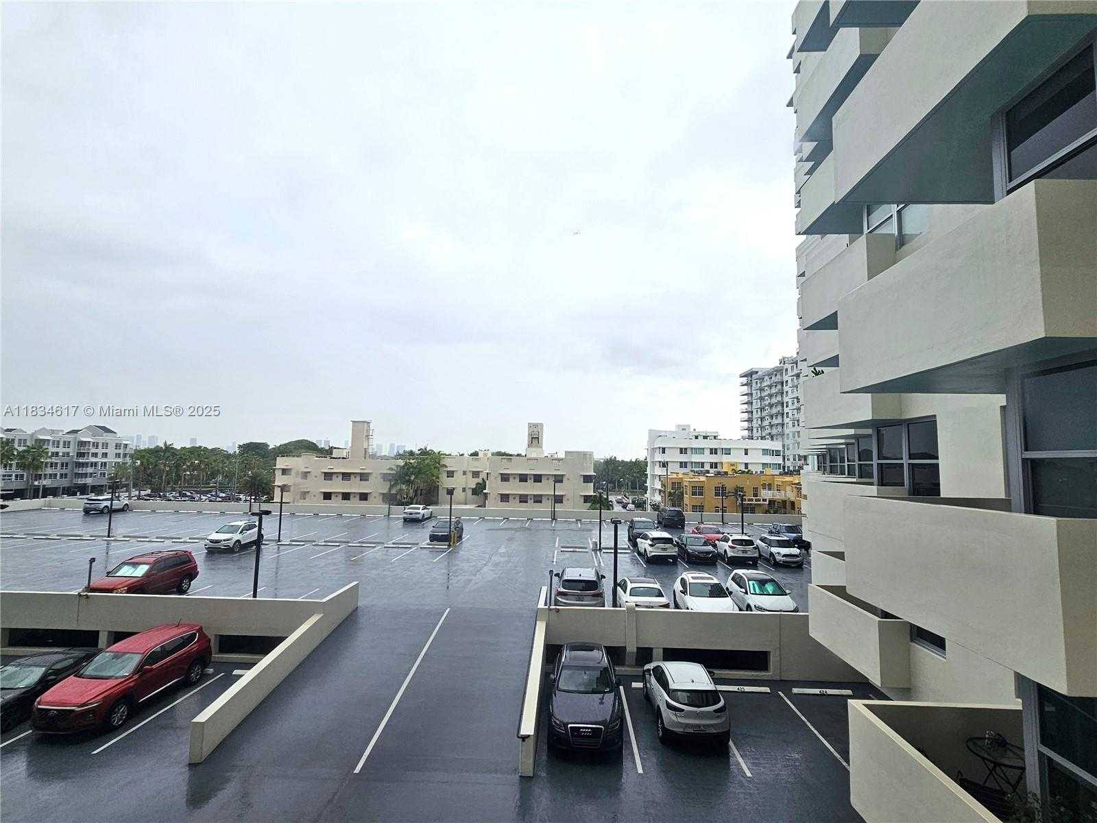 Small Image of 2899 COLLINS AVE #534, Miami Beach Number 14
