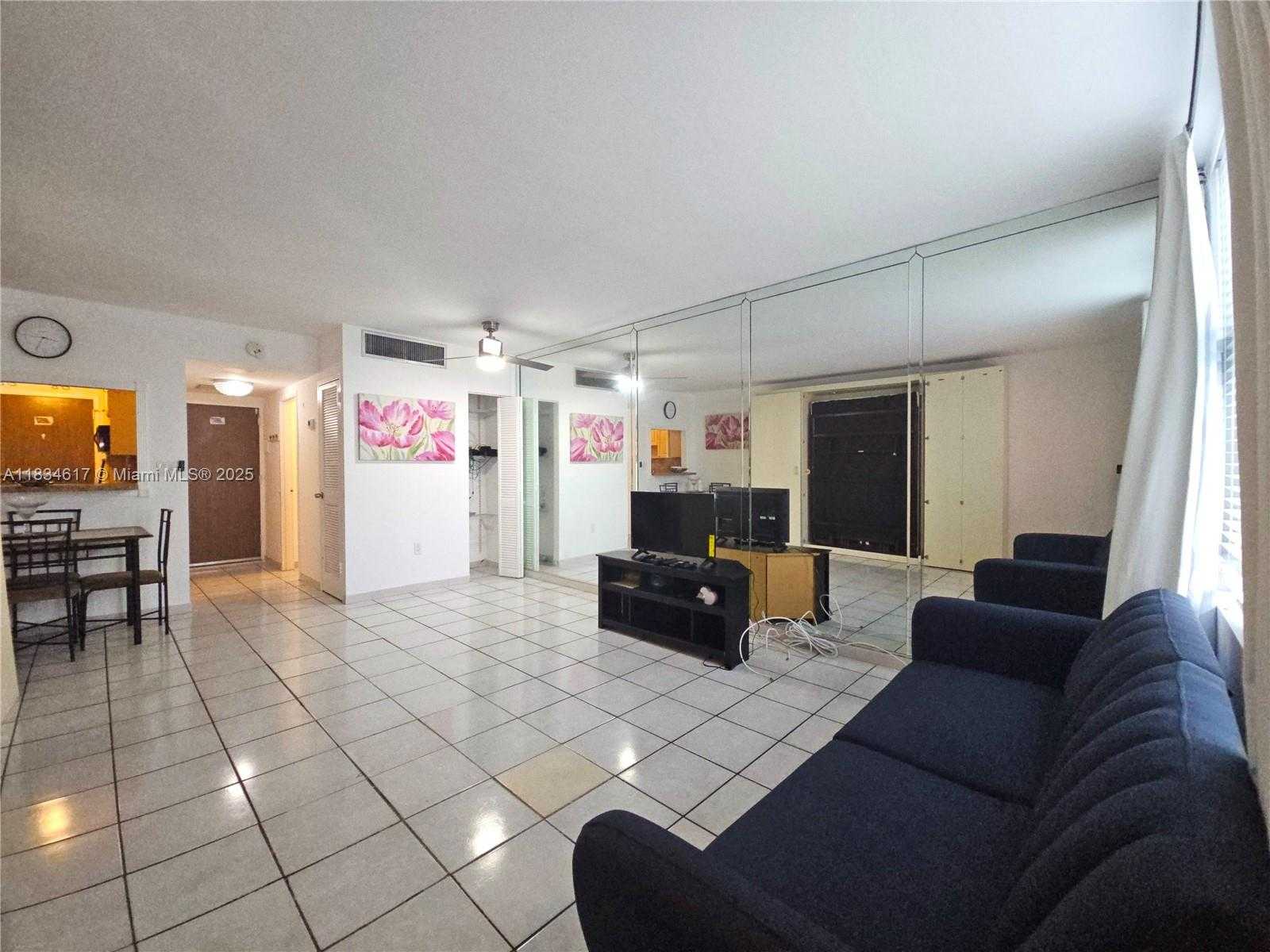 Small Image of 2899 COLLINS AVE #534, Miami Beach Number 6