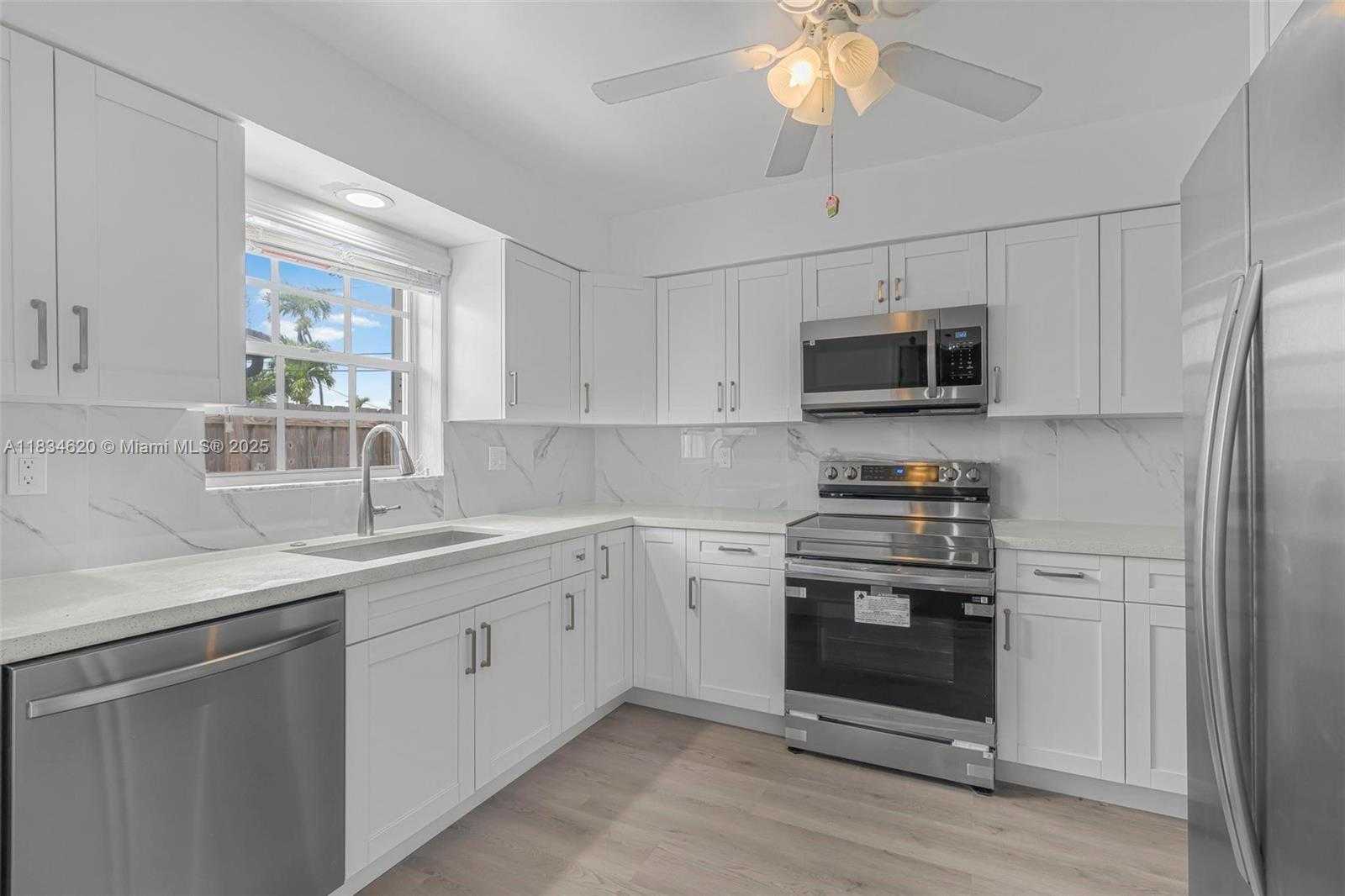 Small Image of 9075 SOUTH WEST 48TH TER, Miami Number 9