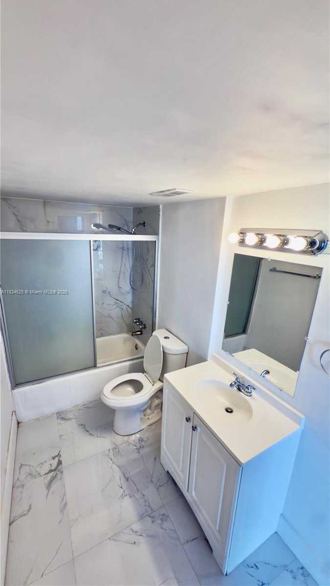 Small Image of 1351 NORTH EAST MIAMI GARDENS DR #422E, Miami Number 16