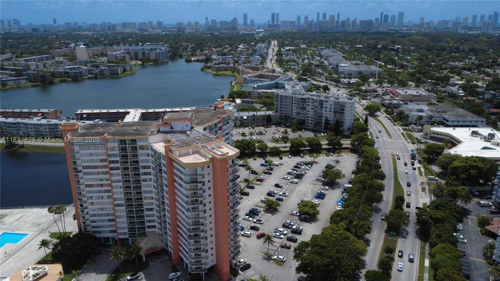 Small Image of 1351 NORTH EAST MIAMI GARDENS DR #422E, Miami Number 20