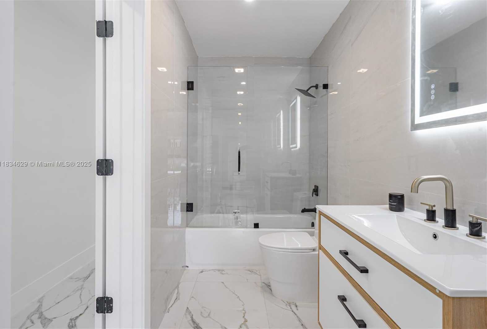 Small Image of 6141 SOUTH WEST 9TH ST, Plantation Number 10