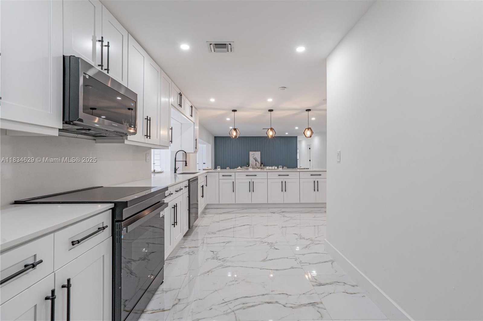 Small Image of 6141 SOUTH WEST 9TH ST, Plantation Number 21