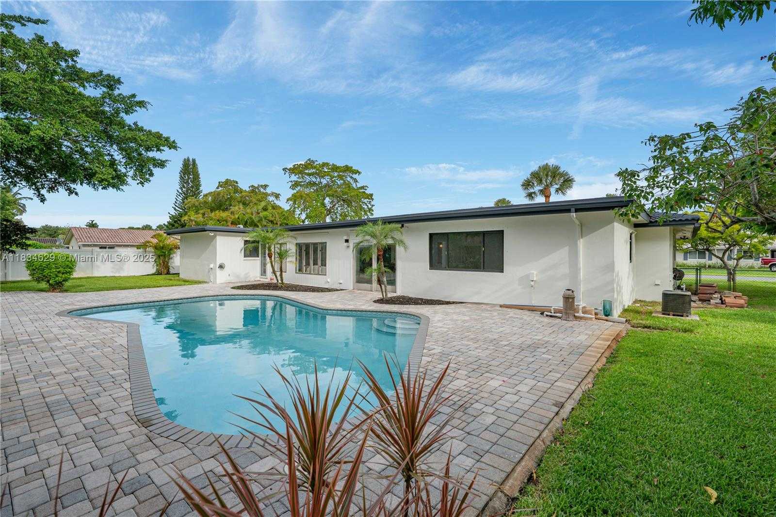 Small Image of 6141 SOUTH WEST 9TH ST, Plantation Number 29
