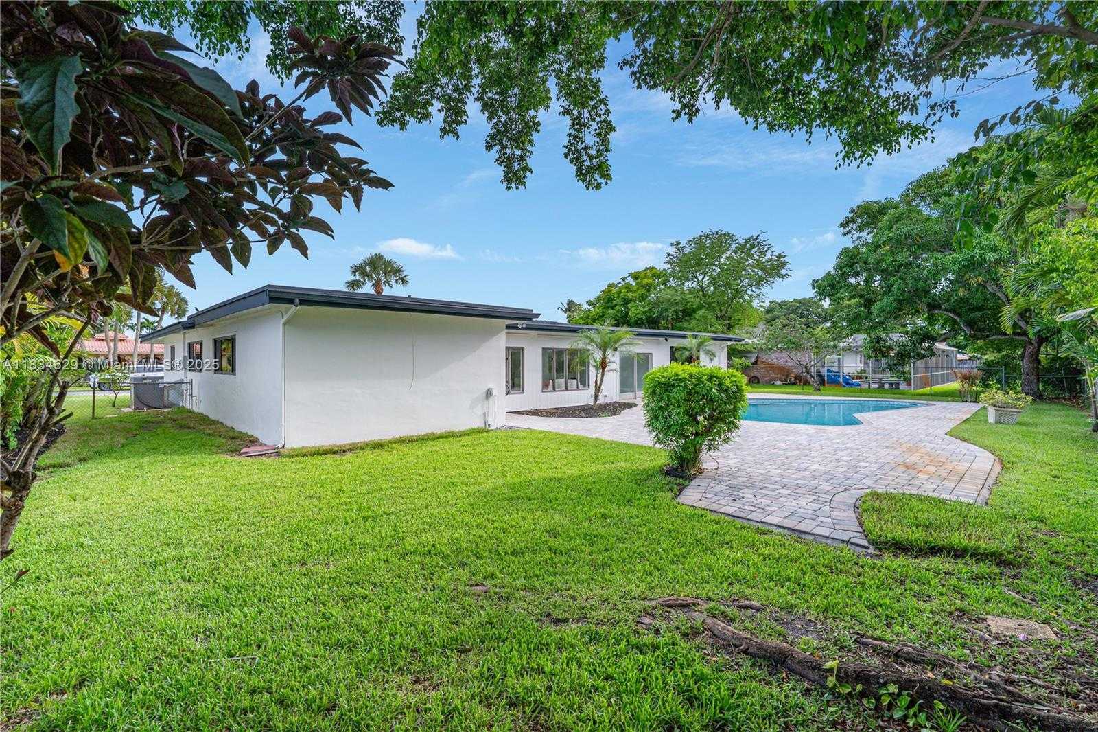 Small Image of 6141 SOUTH WEST 9TH ST, Plantation Number 30