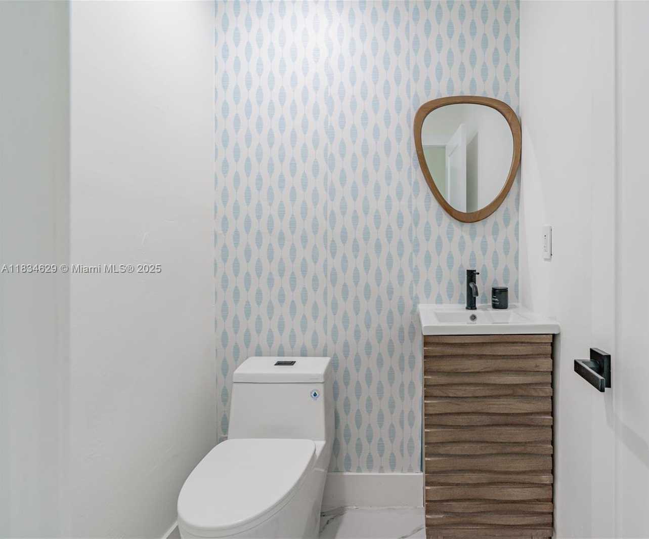 Small Image of 6141 SOUTH WEST 9TH ST, Plantation Number 9