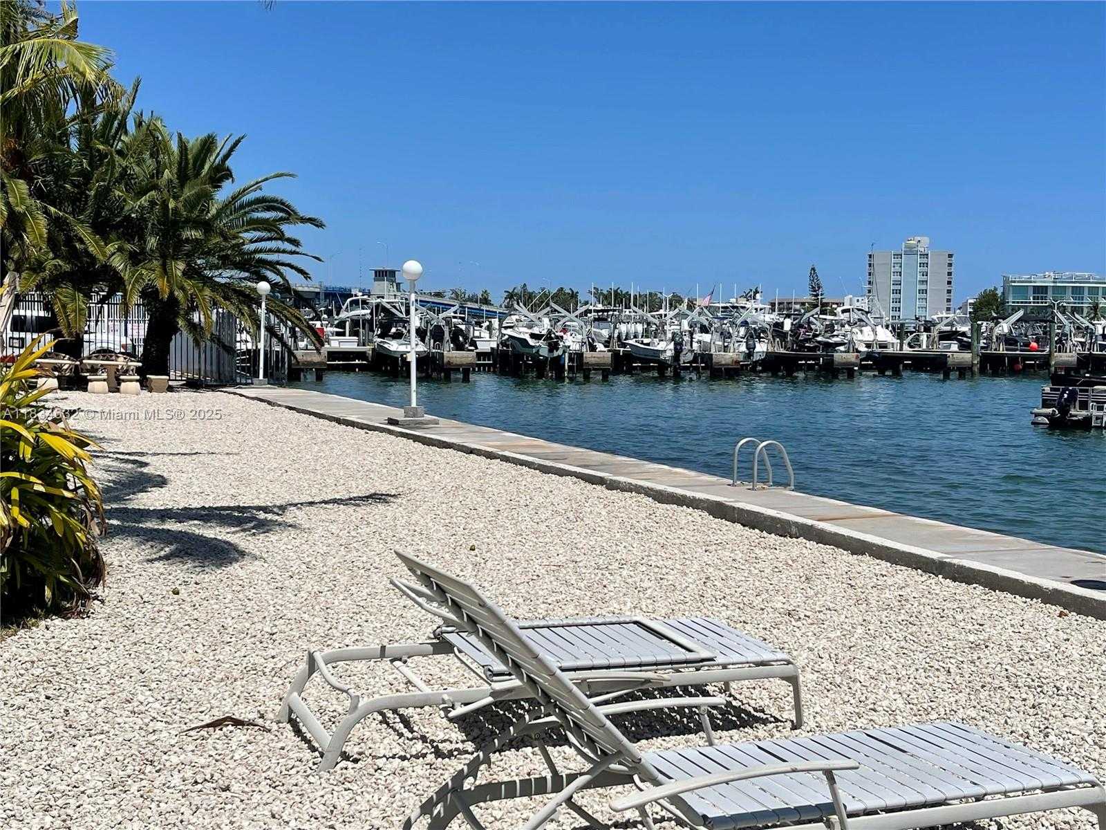 Small Image of 7545 EAST TREASURE DR #5K, North Bay Village Number 17