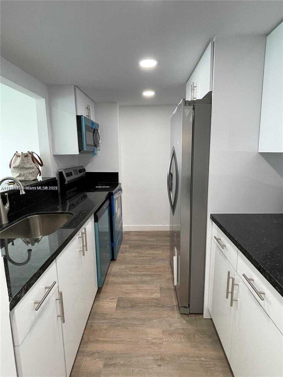 Small Image of 7545 EAST TREASURE DR #5K, North Bay Village Number 2