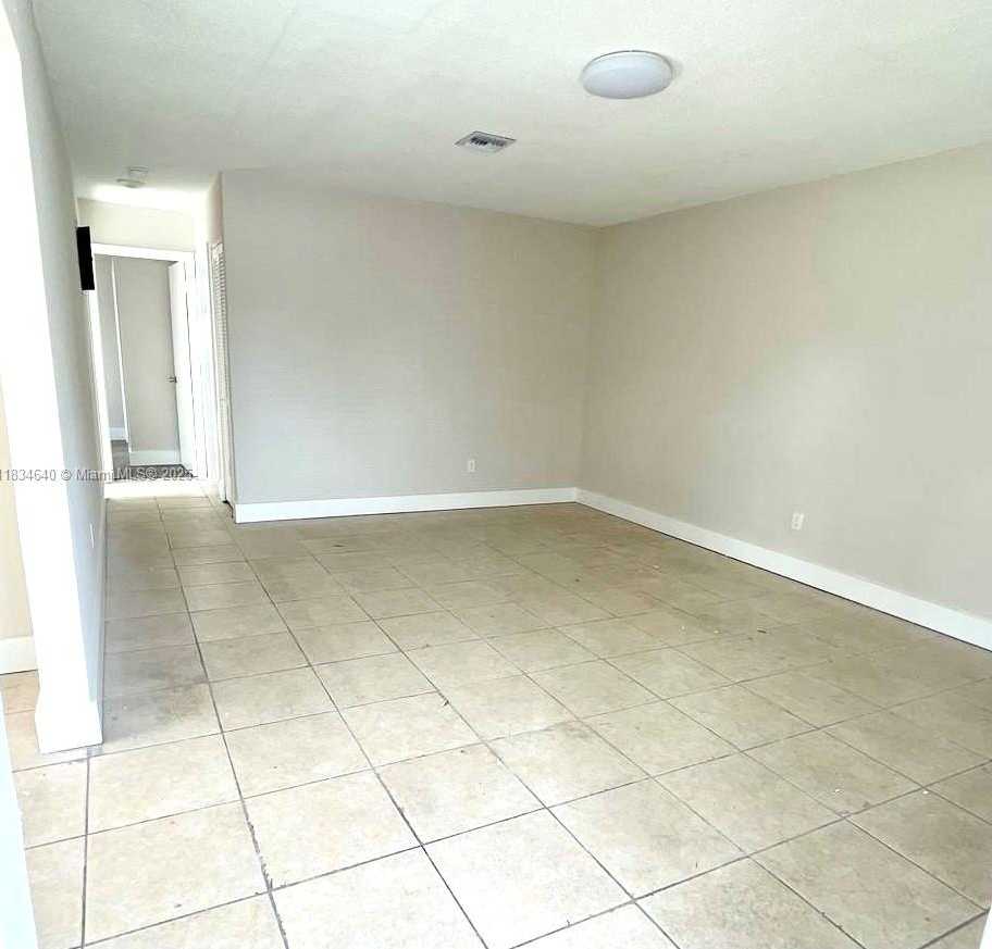 Small Image of 2665 NORTH WEST 20TH ST, Fort Lauderdale Number 4