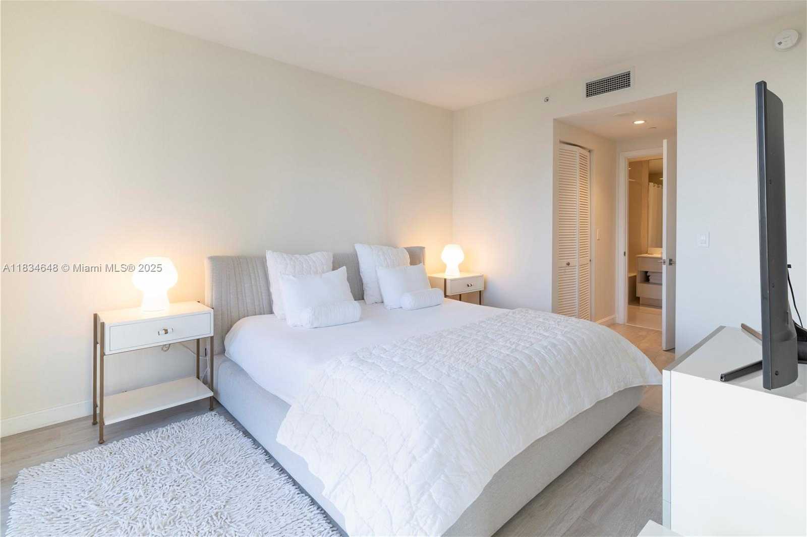 Small Image of 55 SOUTH WEST 9TH ST #3404, Miami Number 11