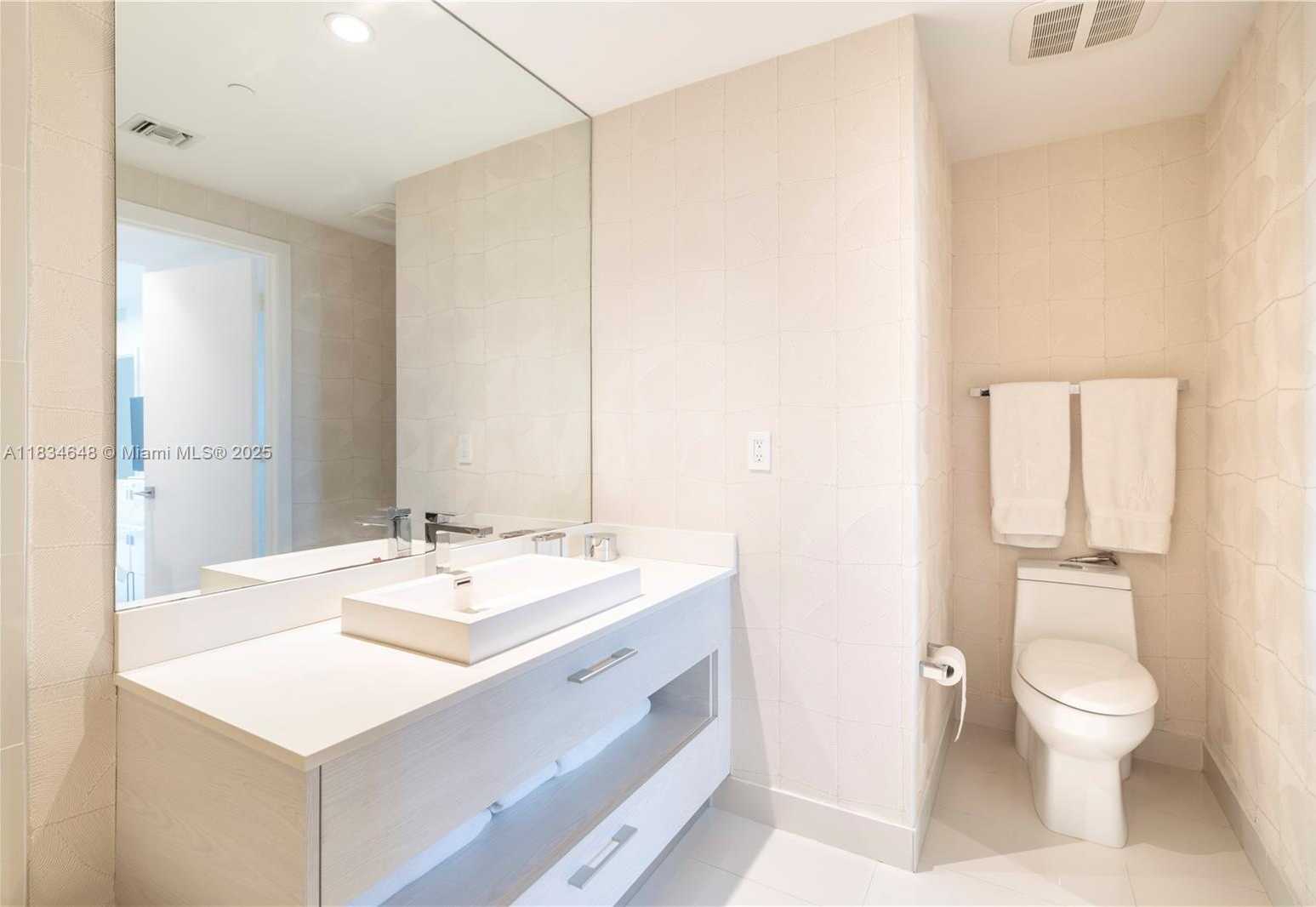 Small Image of 55 SOUTH WEST 9TH ST #3404, Miami Number 14