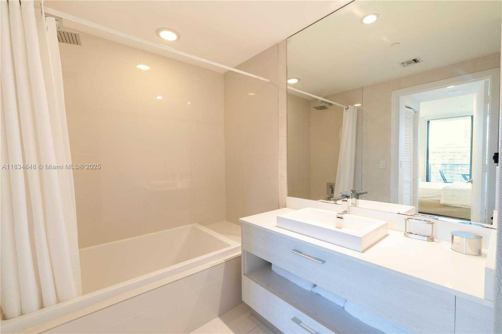 Small Image of 55 SOUTH WEST 9TH ST #3404, Miami Number 15