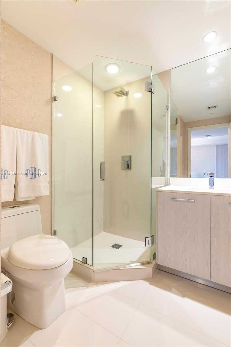 Small Image of 55 SOUTH WEST 9TH ST #3404, Miami Number 23