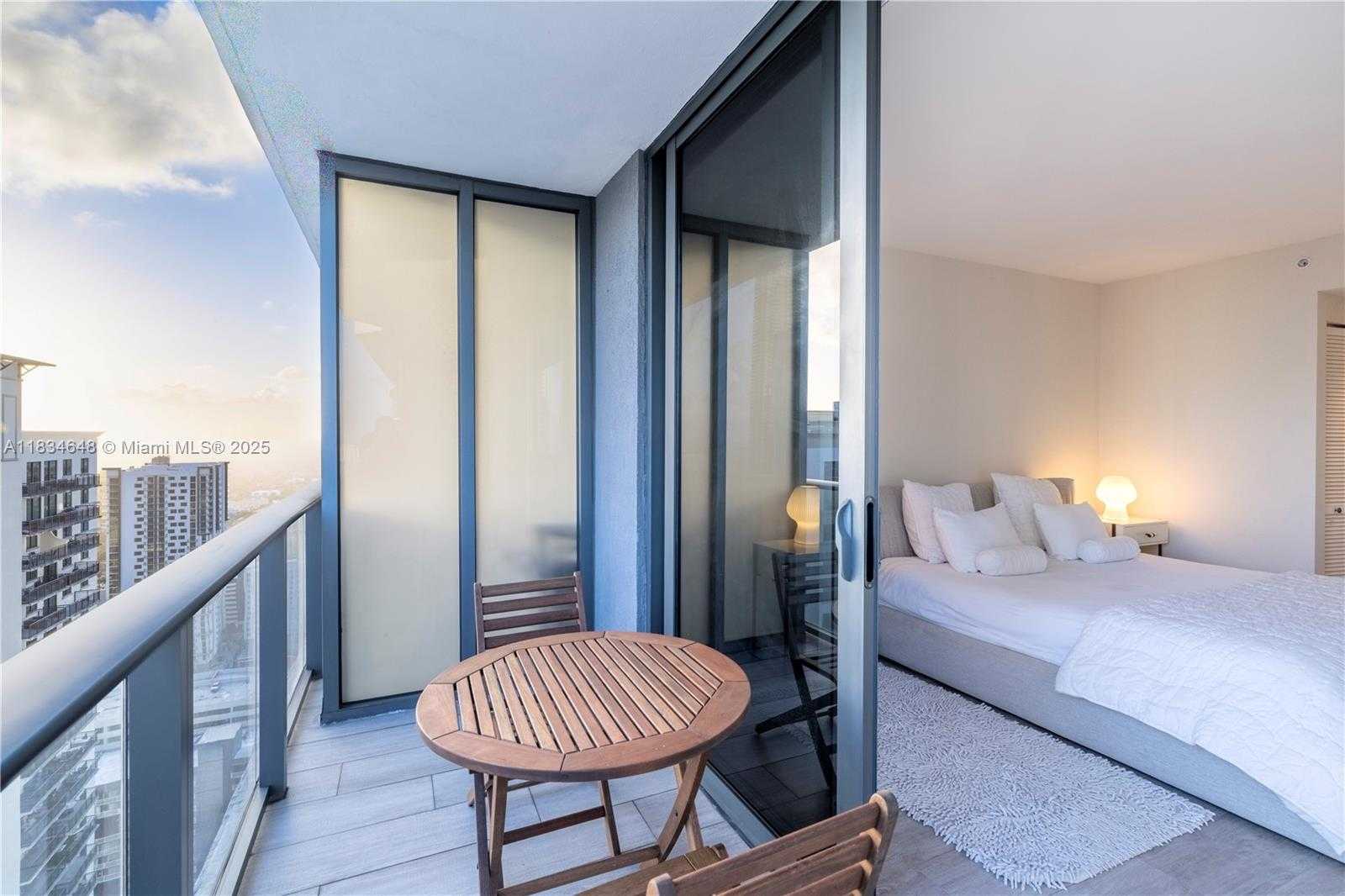 Small Image of 55 SOUTH WEST 9TH ST #3404, Miami Number 8