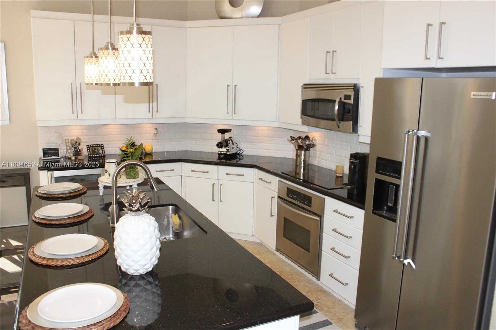 Small Image of 2524 Bay Pointe Ct, Weston, FL 33327, USA Number 19