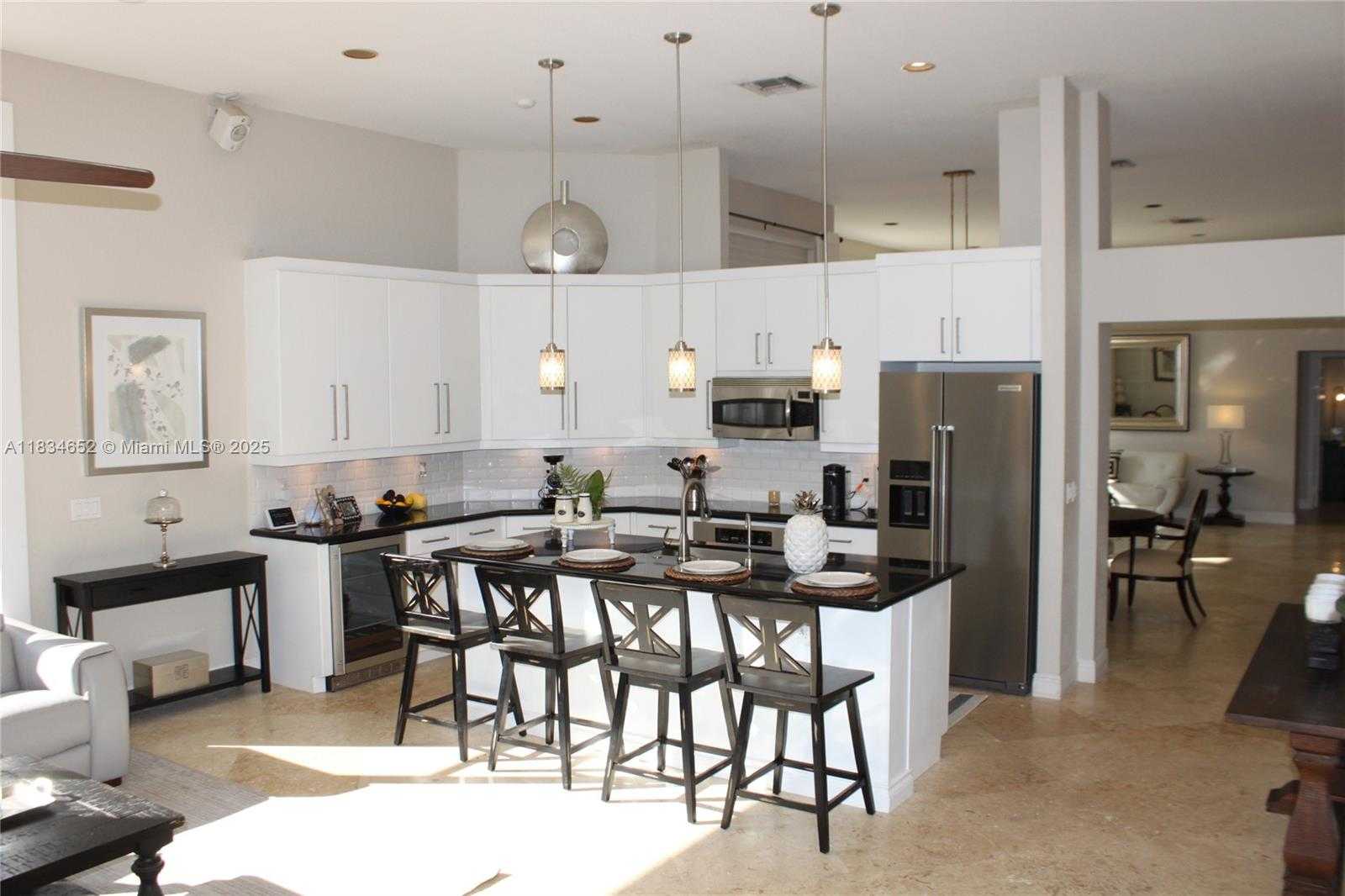 Small Image of 2524 Bay Pointe Ct, Weston, FL 33327, USA Number 22