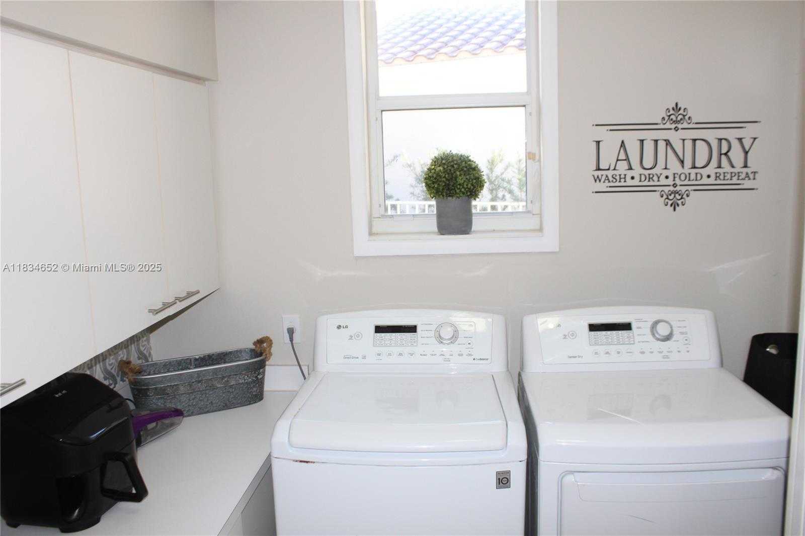 Small Image of 2524 Bay Pointe Ct, Weston, FL 33327, USA Number 42