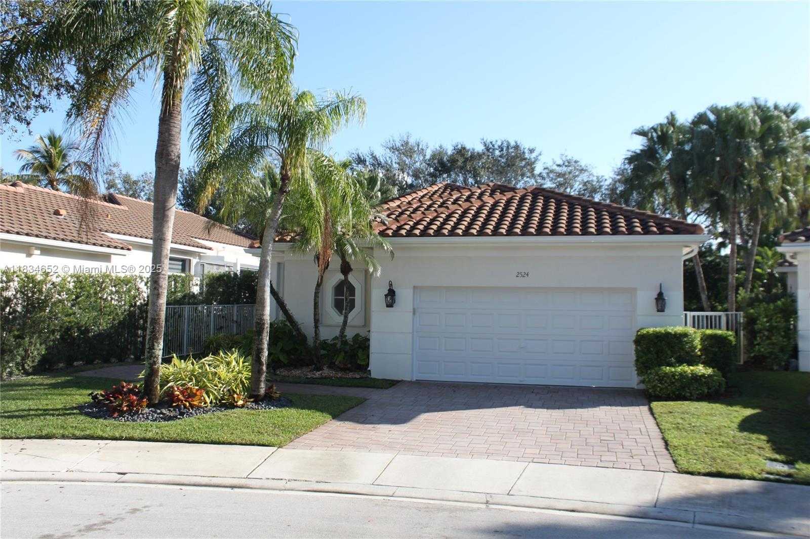 Small Image of 2524 Bay Pointe Ct, Weston, FL 33327, USA Number 43