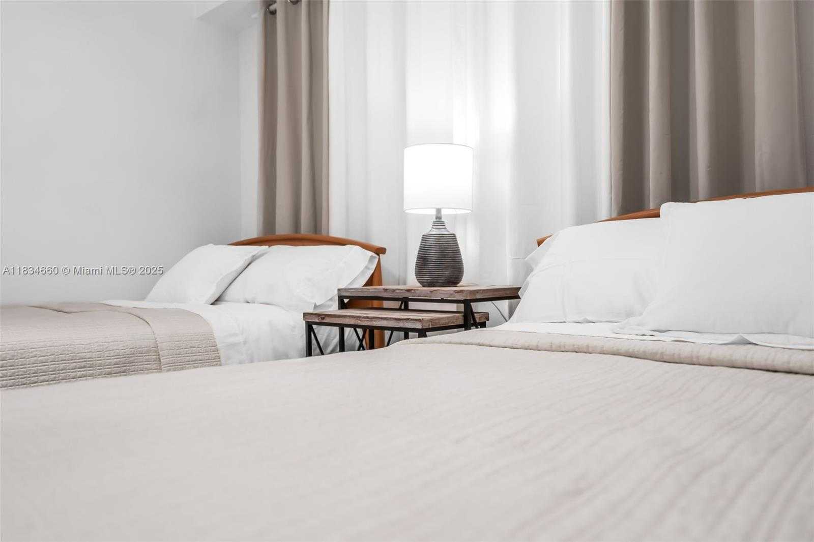 Small Image of 18100 NORTH BAY RD #709, Sunny Isles Beach Number 22
