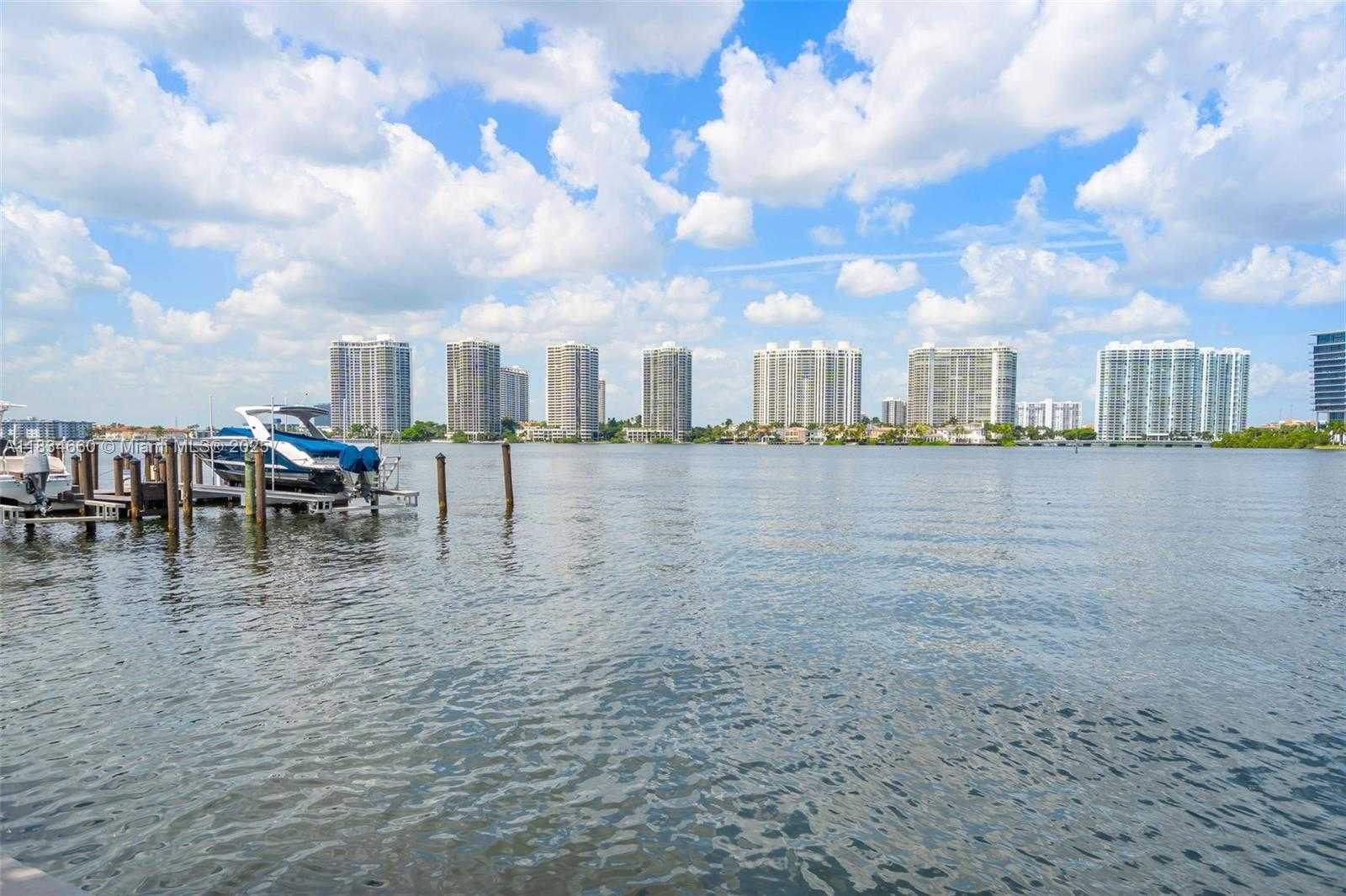 Small Image of 18100 NORTH BAY RD #709, Sunny Isles Beach Number 25