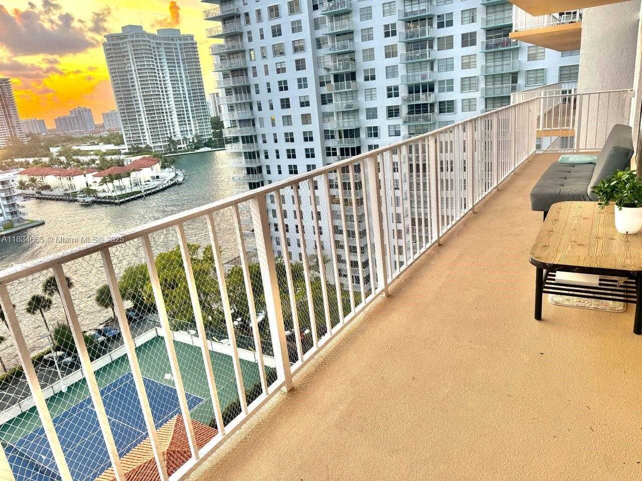 Small Image of 290 174TH ST #1208, Sunny Isles Beach Number 2