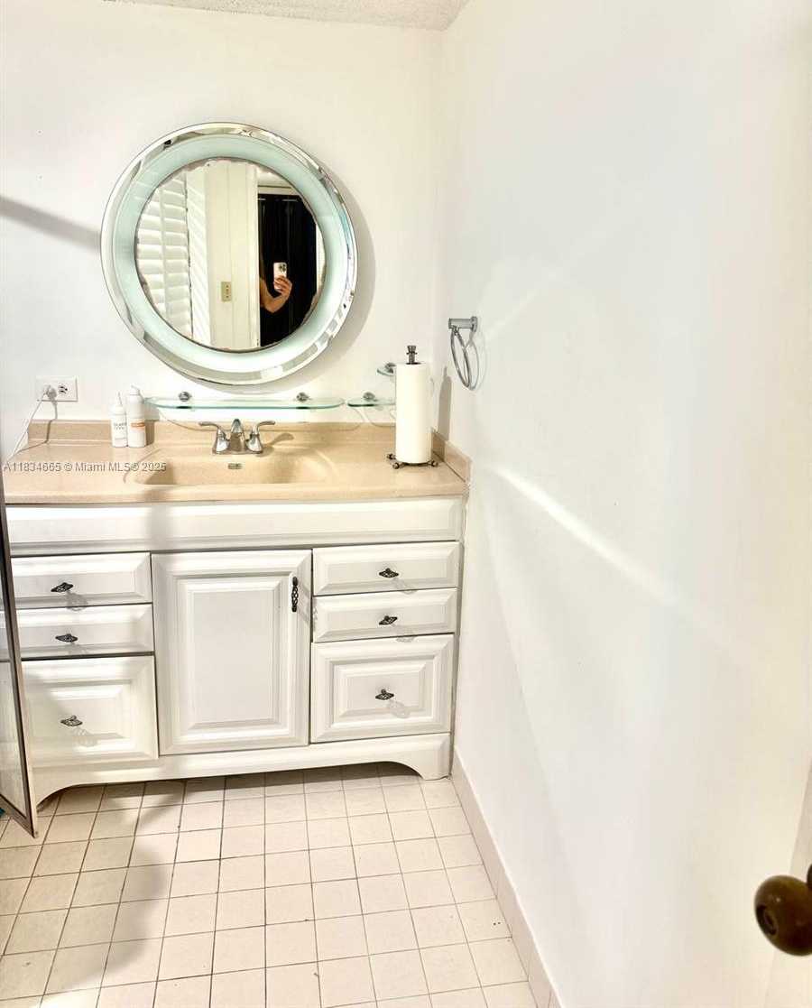 Small Image of 290 174TH ST #1208, Sunny Isles Beach Number 7