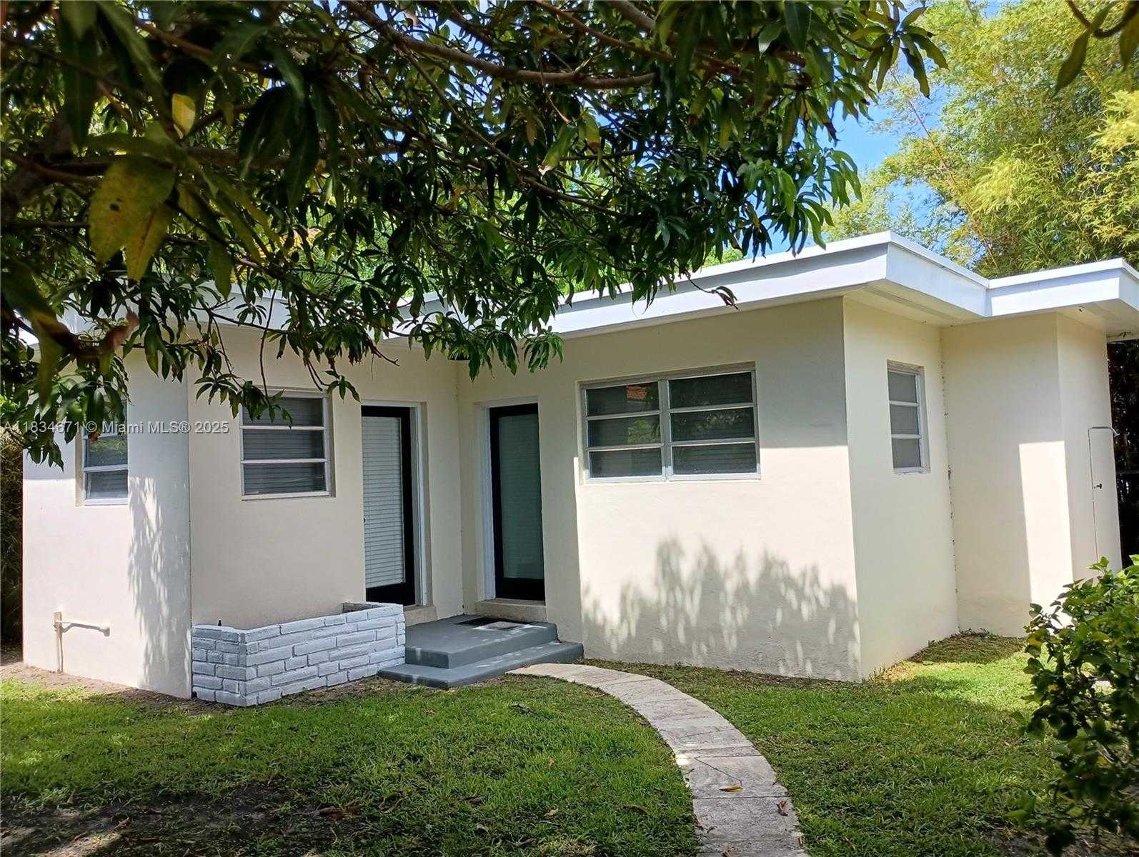 Small Image of 1225 S BISCAYNE POINT RD, Miami Beach Number 8