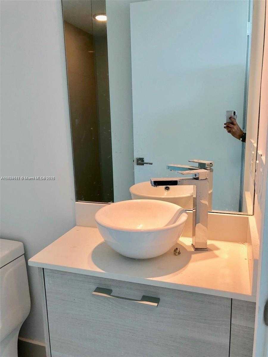 Small Image of 650 NORTH EAST 32ND ST #3205, Miami Number 14
