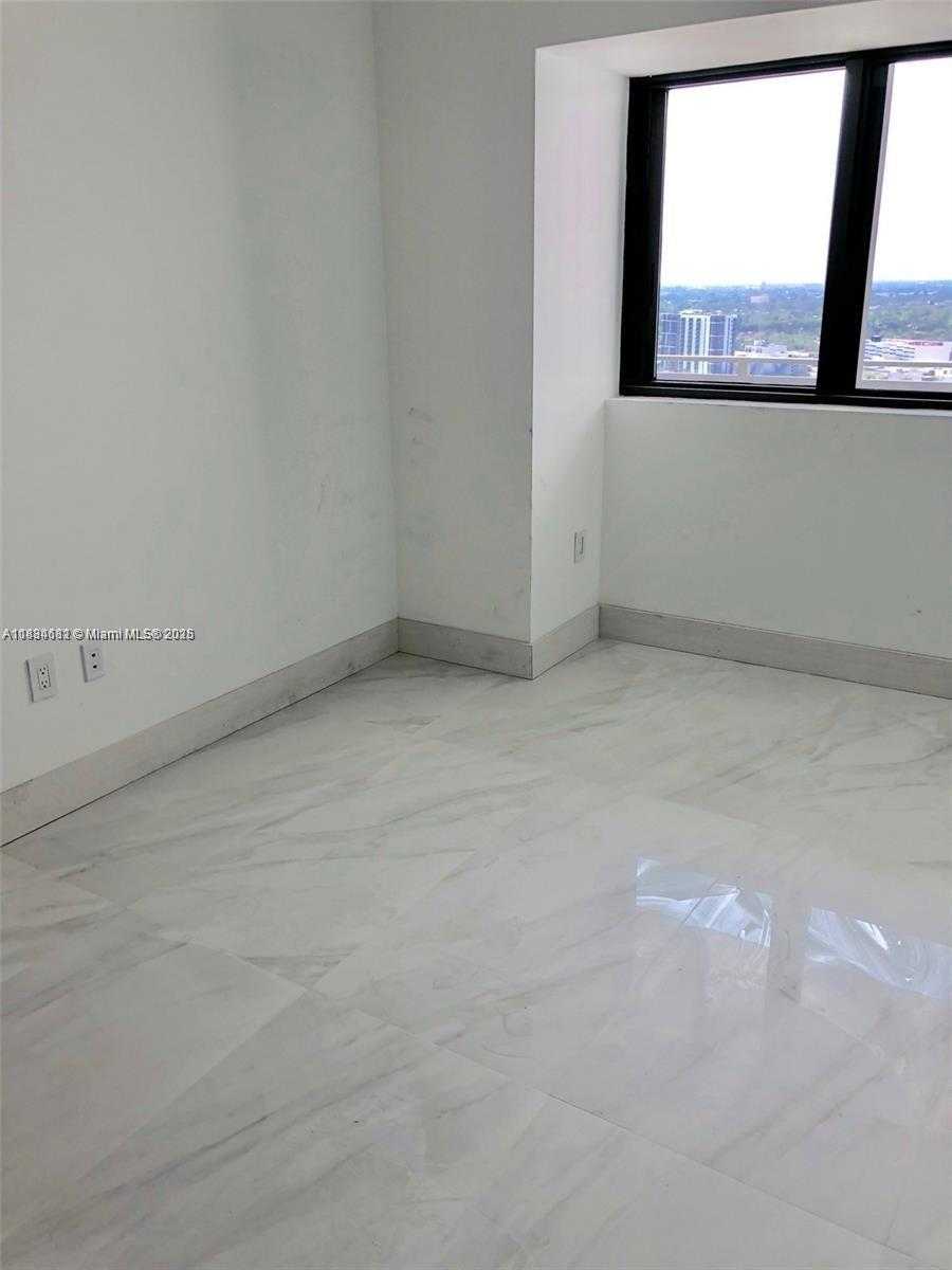 Small Image of 650 NORTH EAST 32ND ST #3205, Miami Number 9