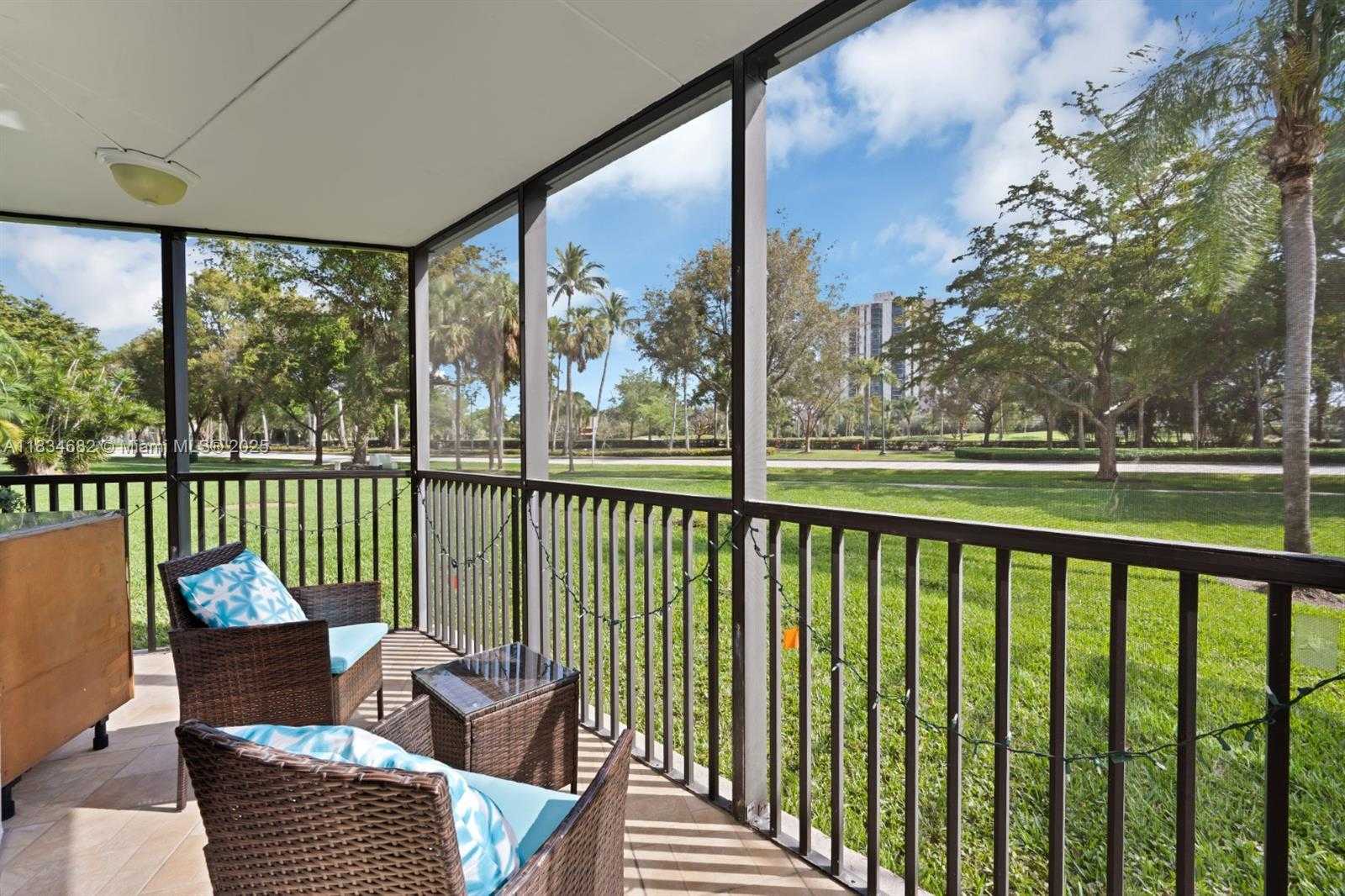 Small Image of 3101 NORTH COUNTRY CLUB DR #105, Aventura Number 2