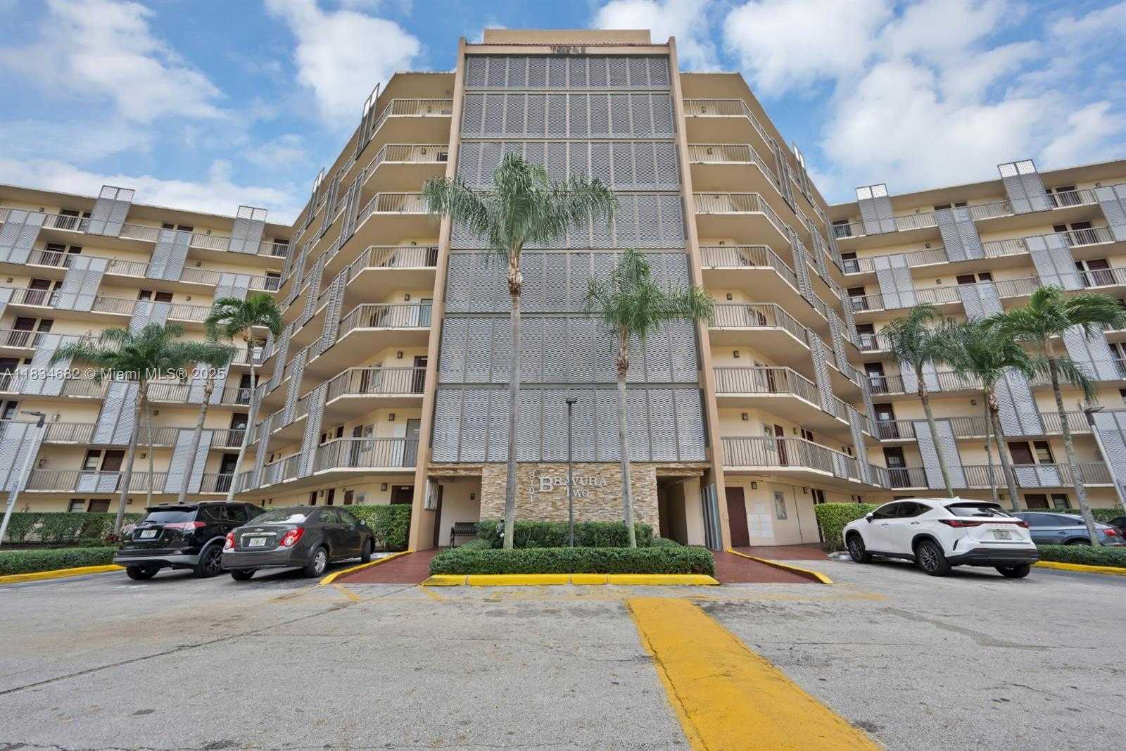 Small Image of 3101 NORTH COUNTRY CLUB DR #105, Aventura Number 21