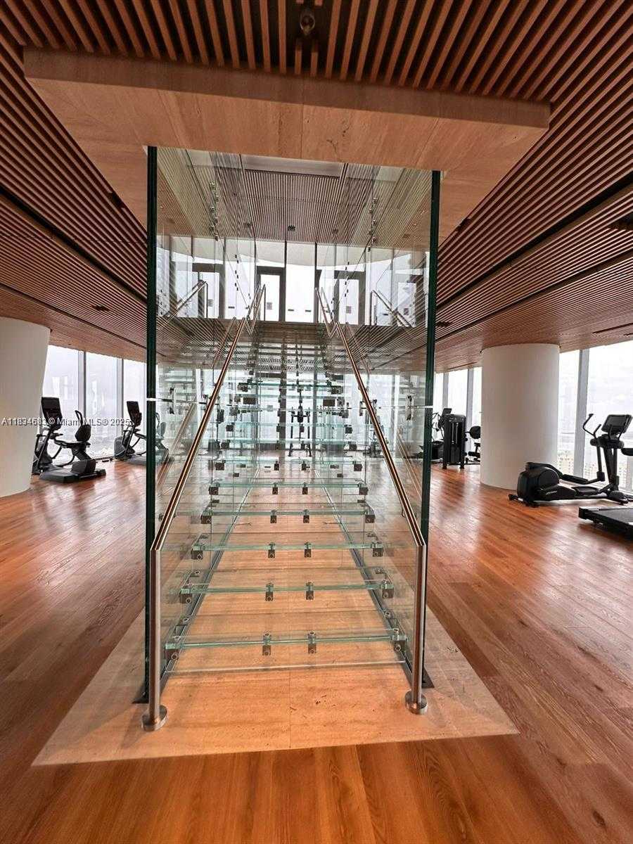 Small Image of 300 BISCAYNE BOULEVARD #2709W, Miami Number 35