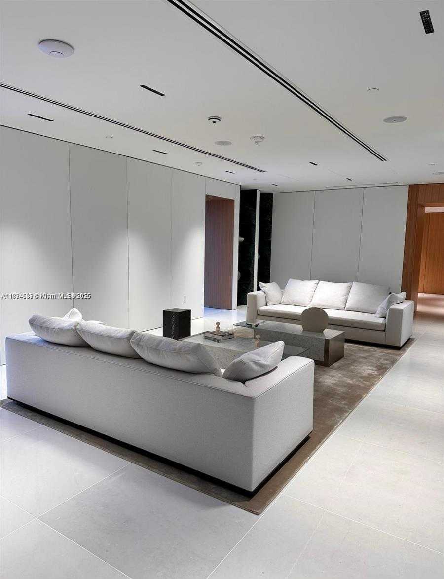 Small Image of 300 BISCAYNE BOULEVARD #2709W, Miami Number 38