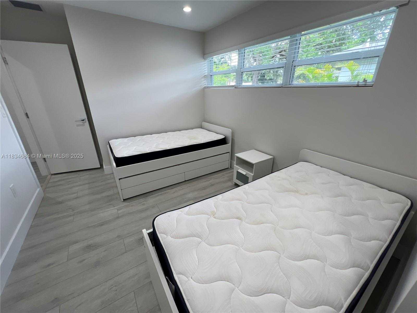 Small Image of 1405 NORTH 46TH AVE #n/a, Hollywood Number 14