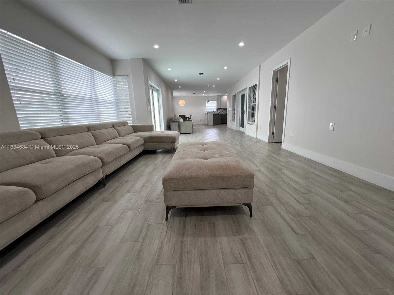 Small Image of 1405 NORTH 46TH AVE #n/a, Hollywood Number 20