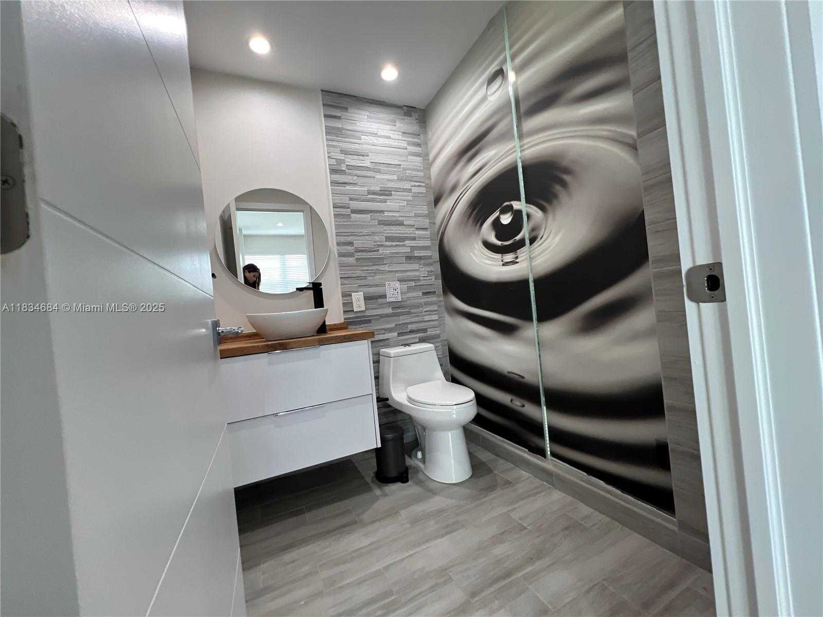 Small Image of 1405 NORTH 46TH AVE #n/a, Hollywood Number 25