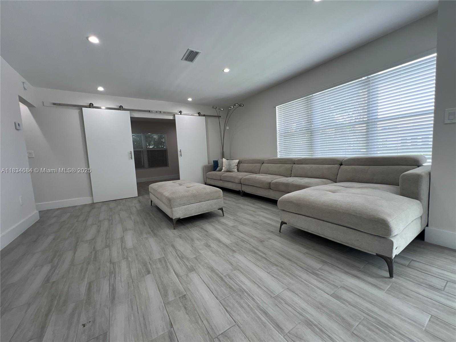 Small Image of 1405 NORTH 46TH AVE #n/a, Hollywood Number 26