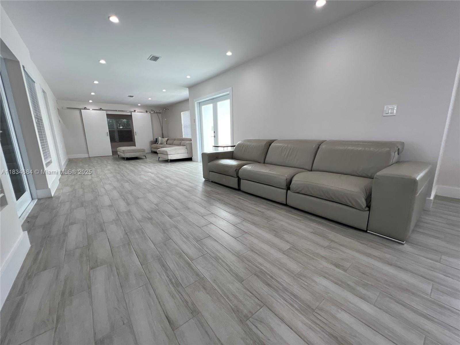 Small Image of 1405 NORTH 46TH AVE #n/a, Hollywood Number 27