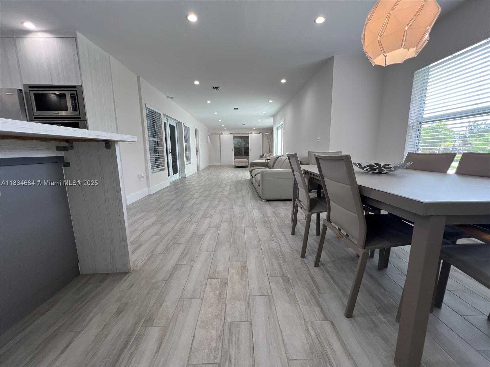 Small Image of 1405 NORTH 46TH AVE #n/a, Hollywood Number 28