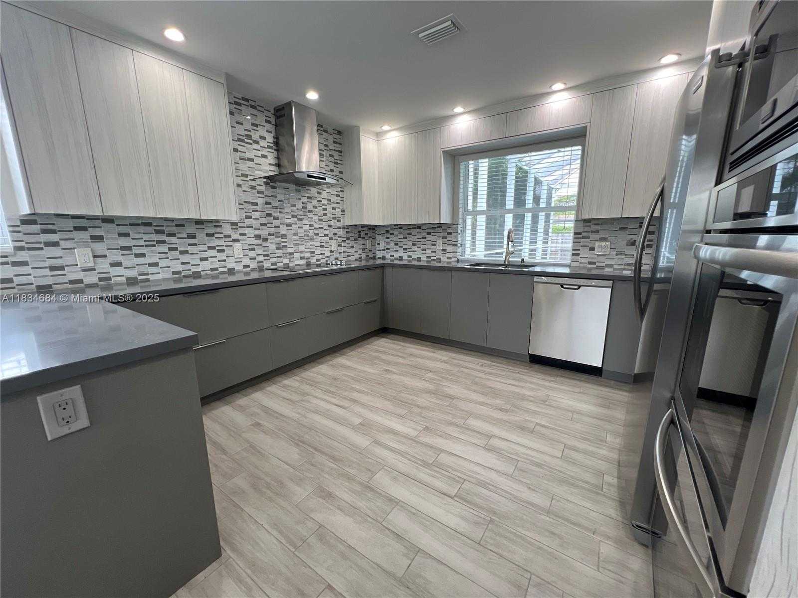 Small Image of 1405 NORTH 46TH AVE #n/a, Hollywood Number 34