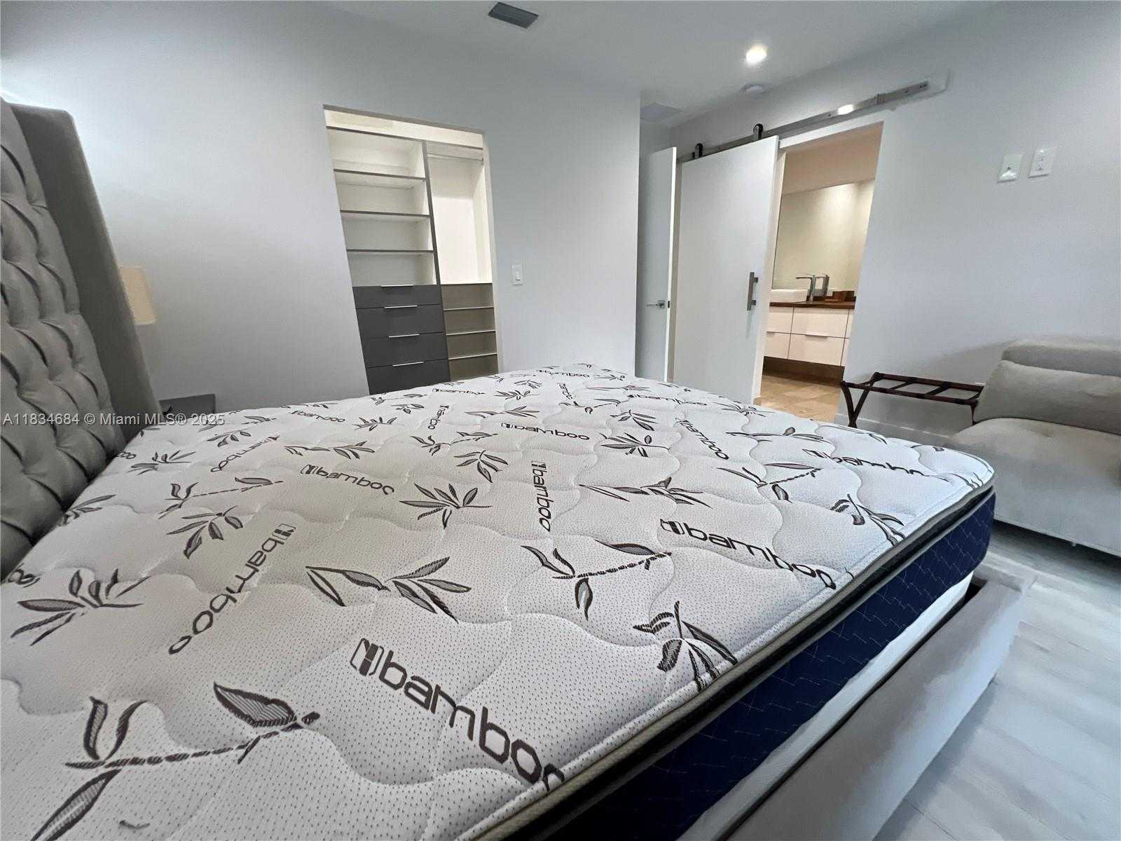 Small Image of 1405 NORTH 46TH AVE #n/a, Hollywood Number 6