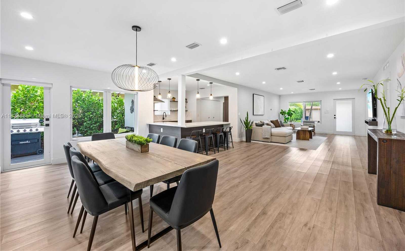 Small Image of 9008 EMERSON AVE, Surfside Number 12