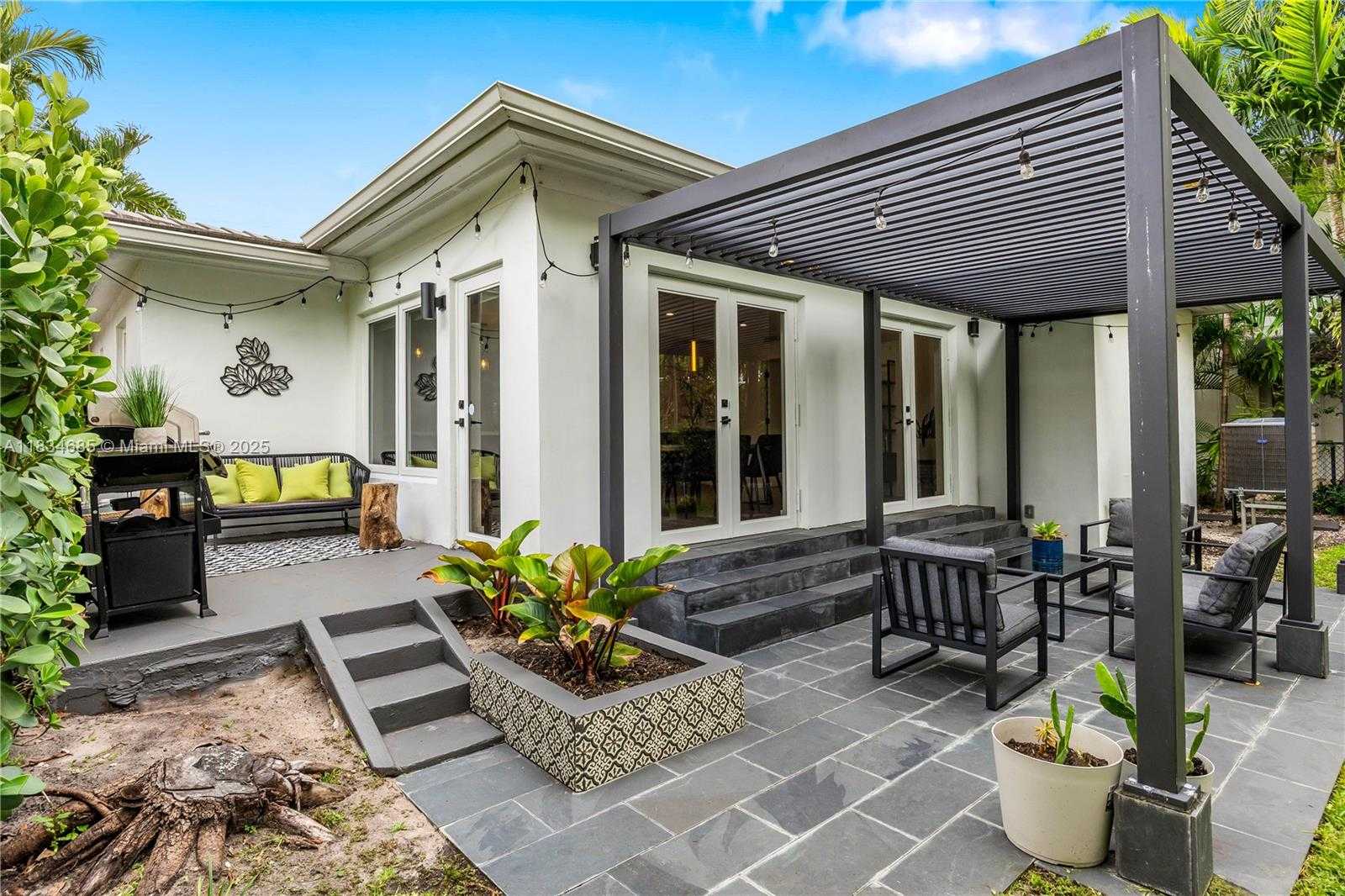 Small Image of 9008 EMERSON AVE, Surfside Number 24