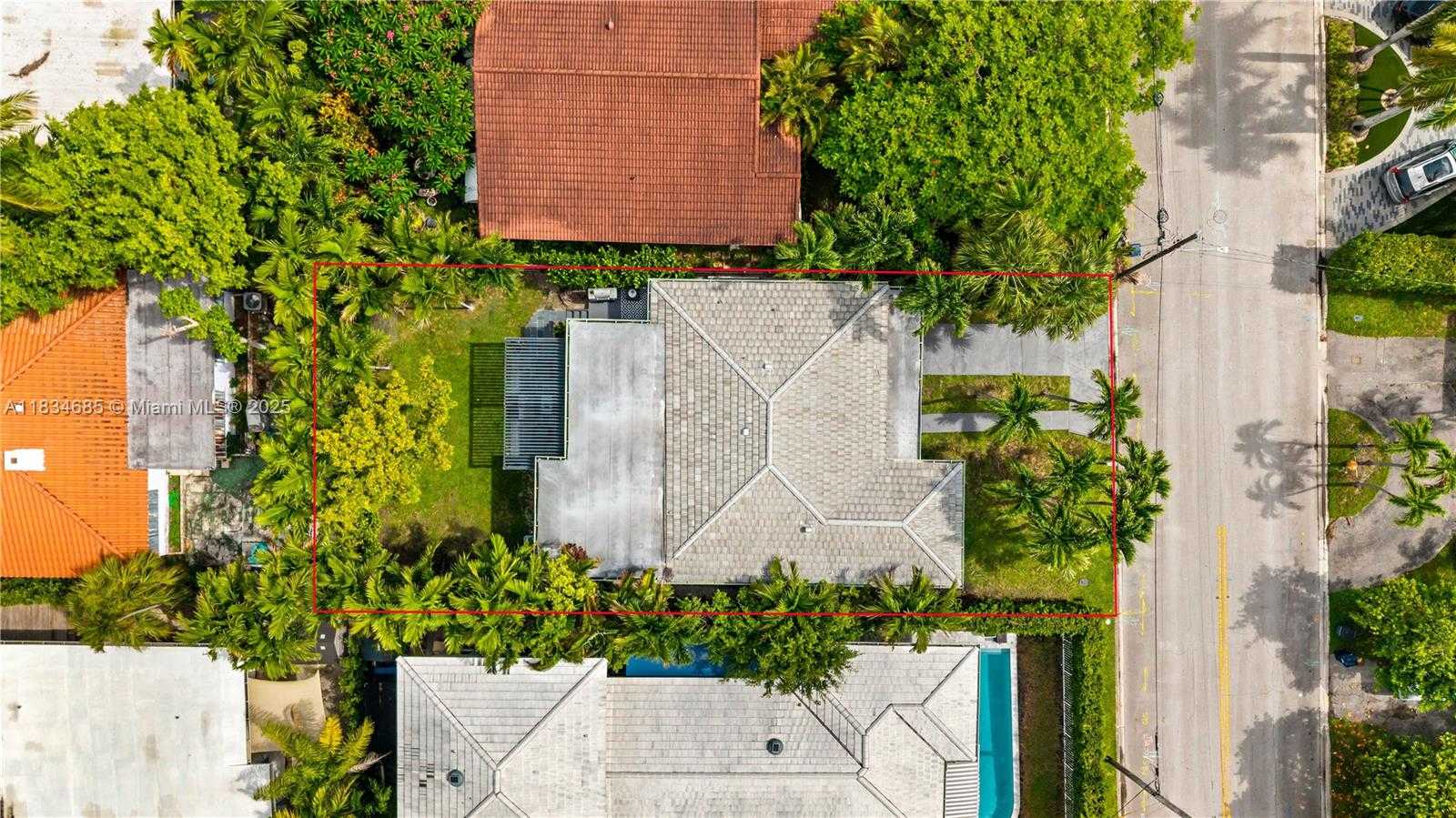 Small Image of 9008 EMERSON AVE, Surfside Number 28