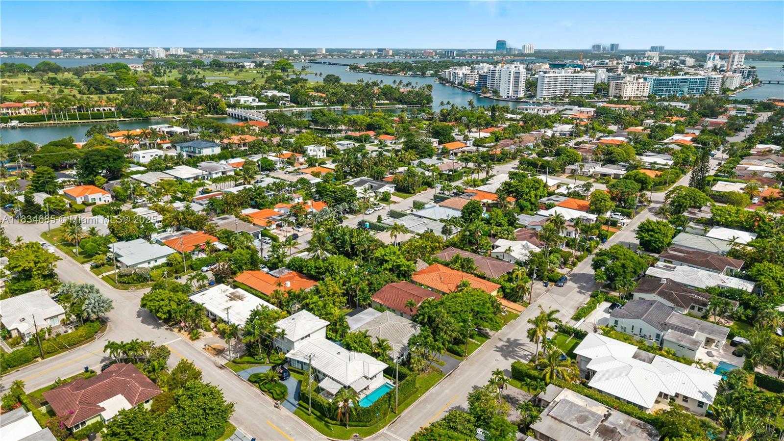 Small Image of 9008 EMERSON AVE, Surfside Number 31